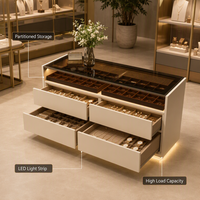 Lemari pajangan perhiasan modern komersial, kabinet kayu lapis E0 ukuran custom, finishing cat bakar, dikirim unit lengkap, untuk toko atau kamar tidur.