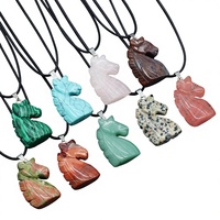 Collier pendentif licorne en cristal naturel sculpté et poli, œil de tigre rose, charme licorne