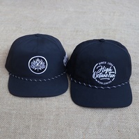 Topi Snapback Olahraga Pria 5 Panel Pinggiran Datar Berkualitas Tinggi dengan Logo Custom, Lubang Laser Premium, Cepat Kering, Dilengkapi Tali