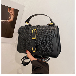 Sacs à main pour femmes tissés de luxe, design tendance 2025, sacs à main en cuir PU pour femmes <span class=keywords><strong>avec</strong></span> une <span class=keywords><strong>large</strong></span> <span class=keywords><strong>sangle</strong></span>, fermeture à clé - Product Image 3