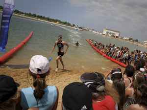 Barreira Inflável de Ondas - Proteção Confiável para Áreas de Natação e Esportes Aquáticos - Product Image 5