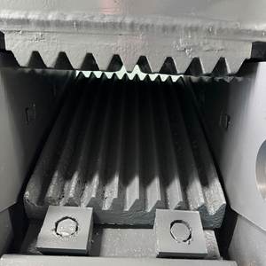 Trituradora de Mandíbulas de Alta Calidad para Triturar Granito, Caliza, Yeso, Residuos de Construcción, Relaves de Minería, Bloques, Escoria de Fundición - Product Image 6