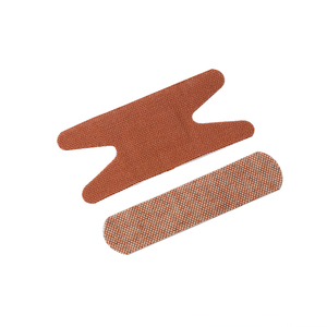 Pansement innovant en coton épais sans latex, conçu pour les applications sur peaux sensibles en post-chirurgie - Product Image 1