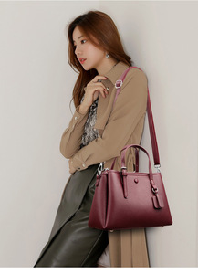 Bolsos cruzados de diseño de moda, bolsos de hombro de cuero PU de alta calidad, bolsos de mano casuales de lujo para mujer - Product Image 2