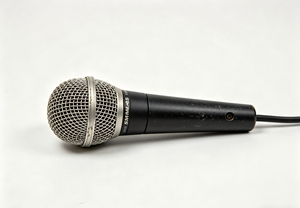 Micrófono Dinámico de Mano con Cable SM58S Usado, Micrófono Vocal Profesional con Cuerpo de Metal para Escenario, Karaoke, Estudio, Actuaciones en Vivo - Product Image 3