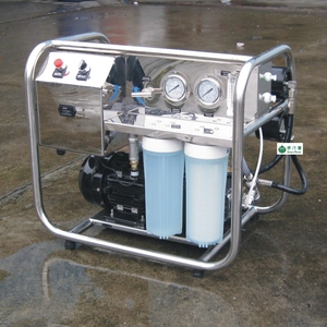 Système de purification et de dessalement d'eau par osmose inverse <span class=keywords><strong>GreenPlanet</strong></span> 3000L/jour avec moteur et pompe - Product Image 5