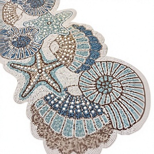 Camino de Mesa Bordado con Cuentas a Precio Accesible, con Diseño Floral, para Comedor, Fiestas, Bodas y Decoración del Hogar - Product Image 1