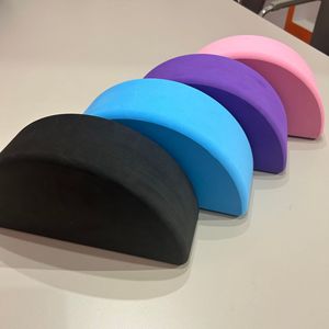 Vente en gros de coussin d'équilibre en EVA personnalisé avec logo, demi-lune, bloc de yoga, Pilates, thérapie physique - Product Image 6