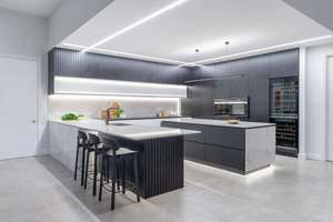 Mobile da Cucina di Lusso a <span class=keywords><strong>Isola</strong></span> <span class=keywords><strong>con</strong></span> <span class=keywords><strong>Sedie</strong></span>, Cassetti e Lavello, Armadio da Cucina a U in Acciaio Inossidabile - Product Image 2