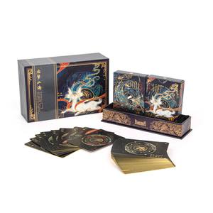 Cartes de tarot et de poker personnalisées en papier d'art avec des bords dorés arrondis et un gaufrage à chaud - Product Image 3