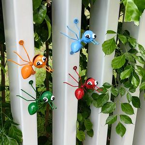 งานหัตถกรรมตกแต่งภายในรูปปั้นขนาดเล็กตกแต่งผนังแขวนกลางแจ้งตาโตมดโลหะ - Product Image 4