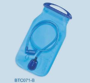 Sacca idrica per un'idratazione comoda e a mani libere mentre sei in movimento. Avrai bisogno di una sacca idrica da inserire nel tuo zaino. - Product Image 1