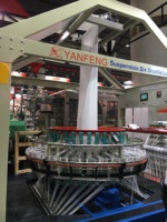 Ligne d'extrusion automatique pour sacs tissés en PP de grande taille et métier à tisser circulaire à six navettes (sacs carrés) pour sacs fourre-tout