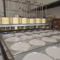 Machine de scellage automatique pour gobelets en plastique pour lait, eau, yaourt, thé, machine de remplissage et de scellage automatique de gobelets