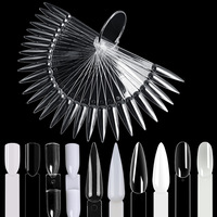 Nuancier transparent en forme d'éventail pour la présentation des couleurs de vernis à ongles en salon