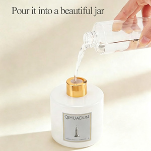 Ricarica per Diffusore a Bastoncini al Cedro Balsamico a Lunga Durata 200ml, Naturale a Base Vegetale, Senza Alcol, Fragranza Natalizia per la Casa - Product Image 6