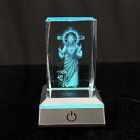 Bloc de cristal vierge gravé au laser 3D, artisanat en verre, statue personnalisée de la croix de Marie, cube de cristal avec base lumineuse LED MH-TF0313