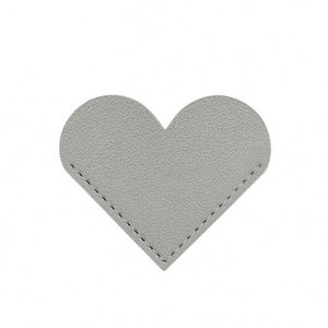 Marcapáginas de Cuero PU con Logotipo Personalizado, Accesorios para Libros con Forma de Corazón para Estudiantes - Product Image 1