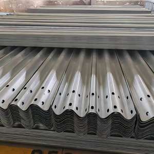 Barriera di Sicurezza Stradale in Acciaio Zincato a Caldo Certificata CE, Guardrail Ondulato a 2 Profili per Autostrade - Product Image 4