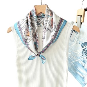 Foulard 100% Soie Personnalisé avec Logo, Imprimé Dessin Animé Gâteau, en Soie de Mûrier, Petit Carré, Bandana, Foulard de Cou, Vente en Gros Directe Usine - Product Image 1