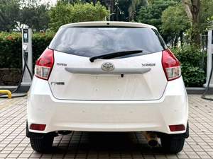 Voiture d'occasion haut de gamme à conduite à gauche, Toyota <span class=keywords><strong>Yaris</strong></span> Zhi Xuan 2015, 1.5L de cylindrée, édition de pointe, transmission automatique - Product Image 3