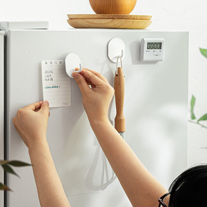 Gancho de hierro magnético fuerte montado en la pared estante de almacenamiento adhesivo sin perforación para organizador de baño de cocina para uso en refrigerador - Product Image 3