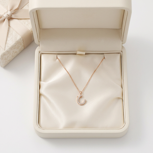 สร้อยคอจี้เพชรแท้ 18K ทองคำแท้สีโรสโกลด์ ตัวอักษร A M S J C คอลเลคชั่นขายดี สำหรับใส่ทุกวัน - Product Image 3