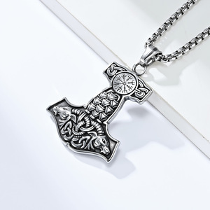 Collar de acero de titanio con cabeza de carnero vikinga retro de estilo nórdico y martillo de Thor, un artículo popular en el comercio electrónico transfronterizo, perfecto para - Product Image 3