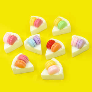 Cabochon en résine en forme de mini macaron de simulation pour maison de poupée miniature, accessoires DIY pour boucles d'oreilles et porte-clés - Product Image 2