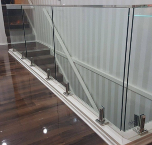 Balustrade de balcon en <span class=keywords><strong>verre</strong></span> sans cadre ST City View | Rail en <span class=keywords><strong>verre</strong></span> trempé transparent avec rail supérieur en aluminium pour terrasses urbaines - Product Image 2