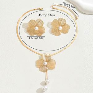 Parure Collier et Boucles d'Oreilles Goutte d'Eau en Cuivre Plaqué Or avec Sertissage Clos, Tendance et Élégante pour Mariages et Anniversaires - Product Image 5