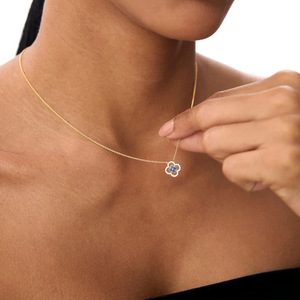 สร้อยคอผู้หญิง จี้รูปดอกไม้ ประดับเพชรเซอร์โคเนีย ใส่ได้ทุกวัน - Product Image 2