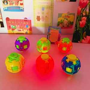 Juguete Giratorio Luminoso para Aliviar el Estrés, Bola Giratoria que Brilla en la Oscuridad, Fidget Spinner - Product Image 6