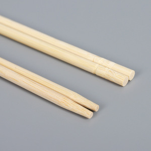 Free Sample YOUNIS Biodegradable Natural Eco-friendly One-Time <strong>Disposable</strong> Bamboo <strong>Chopsticks</strong> 5mm X 19.5cm Country Style Camping - Product Image 4