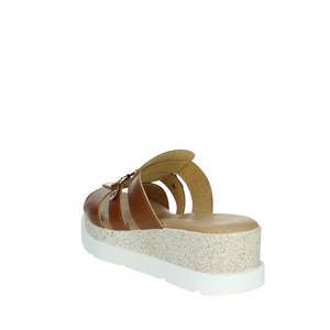 Sandalias de Plataforma con Cuña para Mujer Donna Serena, Zapatos Cómodos de Cuero Marrón con Plataforma y Deslizamiento Fácil - Product Image 2