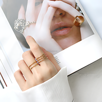 Bijoux fins minimalistes en or à boucle ouverte et à triple bande pour femmes Vente en gros sur mesure pour mariages fêtes anniversaires