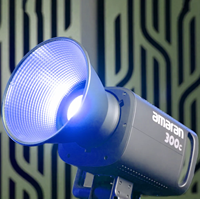 Aputure AMARAN 300C 300W RGBWW Full-Color Bowens Mount Point-Source LED
