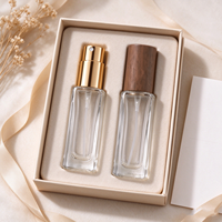 Flacon pulvérisateur de parfum rectangulaire en verre 3ml 5ml 8ml 10ml 20ml 30ml vide rechargeable échantillon de parfum sérigraphié avec bouchon à vis
