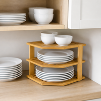 Étagère d'angle en bambou à 3 niveaux avec porte-assiettes à lattes, personnalisable avec logo OEM, pour rangement de comptoir de cuisine - Vente en gros