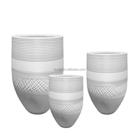 Ensemble de pots de fleurs ronds en plastique blanc pour l'extérieur