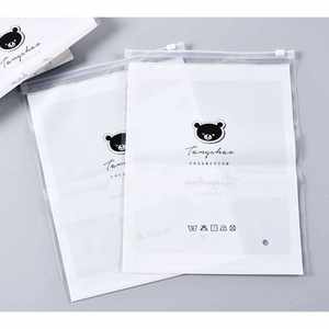 Bolsas con cremallera de plástico PET biodegradable Vietnam 2025 directo de fábrica OEM al por mayor suministro de embalaje de tamaño personalizado superventas - Product Image 1