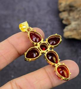Handmade <b>Garnet</b> Quartz 4x6 mm Pear Shape Connector Single Loop Electroplated Brass Findings for Jewellery Making Charm Style - Product Image 4