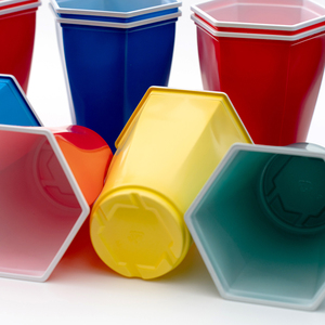 Cần Thiết 16Oz Dùng Một Lần Nhựa PP Ly Duotone Đảng Màu Sắc Biểu Tượng Tùy Chỉnh Mô Hình 500Ml Công Suất Lạnh Bia Nóng Cà Phê Rượu Sâm Banh - Product Image 3