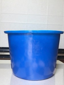 Réservoir rond en plastique bleu stabilisé aux UV 72x118x157cm / Conteneur circulaire en PP pour le stockage d'eau agricole Exportation mondiale - Product Image 6