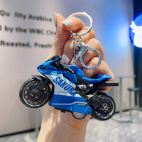 Porte-clés mini moto dessin animé en gros, petit cadeau, pendentif exquis pour sac à dos