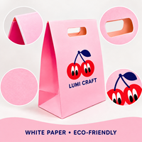 Sacs cadeaux en papier blanc écologiques personnalisés avec poignées découpées et impression couleur pour l'emballage de cadeaux, d'artisanat et de vente au détail en gros
