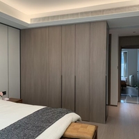 Armoire Moderne Minimaliste en Bois, Meuble de Chambre à Coucher, Penderie Murale Sans Poignée du Sol au Plafond pour Projet d'Appartement