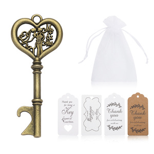 Porte-clés décapsuleur en alliage de zinc pour couple, cadeau souvenir décoratif pour mariage et fêtes - Product Image 4