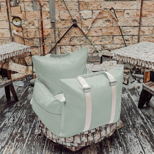 Tragbares Luxus-Hundebett Haustier-Autobett Atmungsaktiv Waschbar Komfort-Reisebett für Kleintiere Rechteckige Form Kartonverpackt - Product Image 1