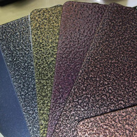 Peinture en poudre polyester noire à texture craquelée pour application par pulvérisation sur armoires métalliques, quincaillerie, bateaux et meubles